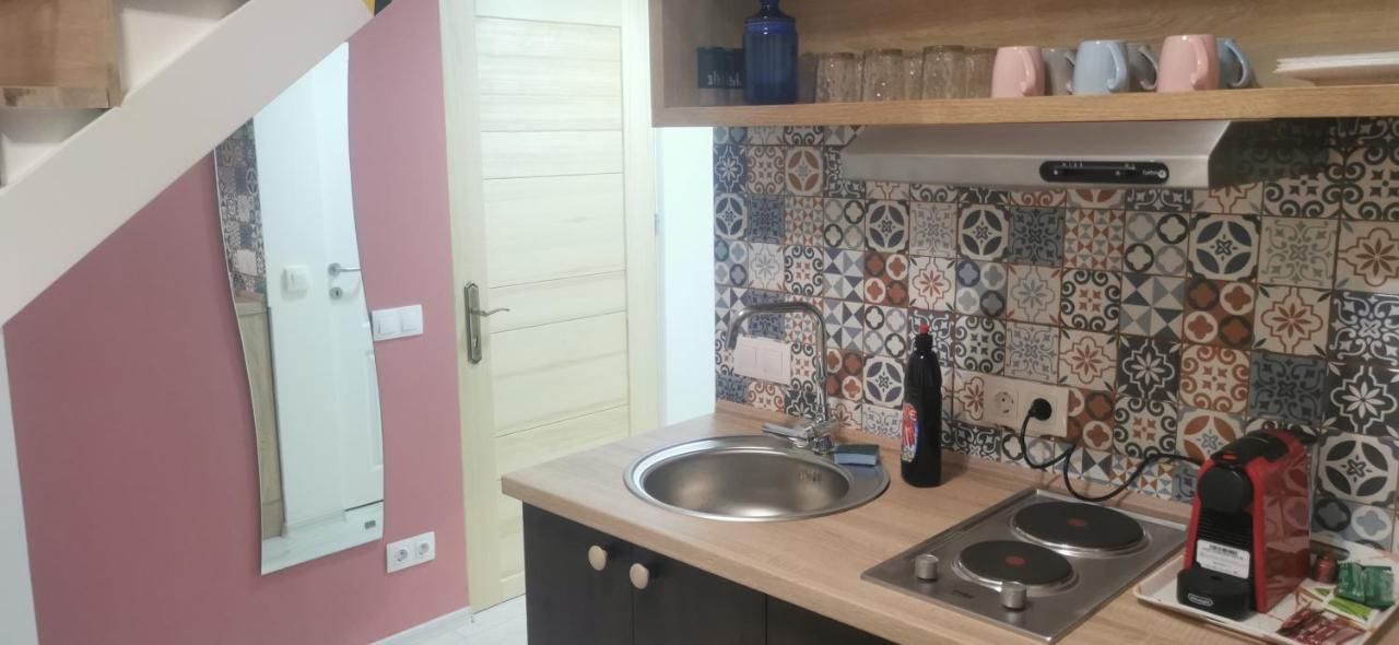 Tempo City Apartman Boedapest Buitenkant foto