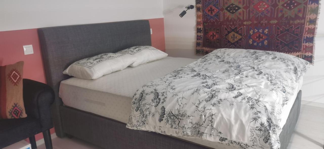 Tempo City Apartman Boedapest Buitenkant foto