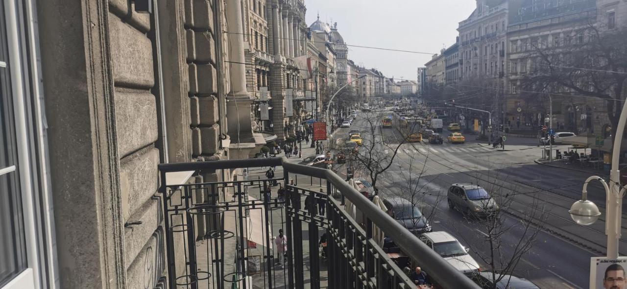 Tempo City Apartman Boedapest Buitenkant foto