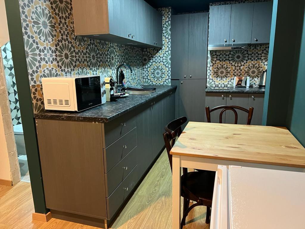 Tempo City Apartman Boedapest Buitenkant foto