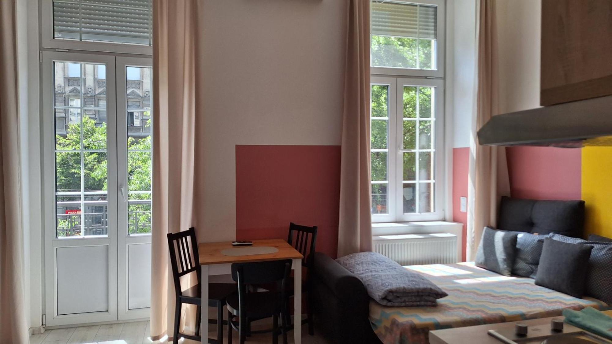Tempo City Apartman Boedapest Buitenkant foto